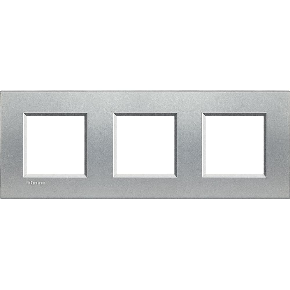 Square cover plate 2x3P 71mm Tech