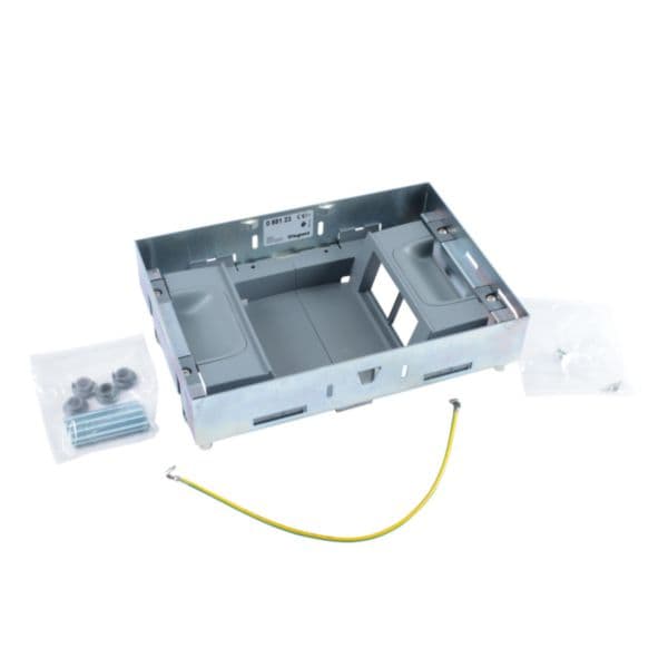 Adaptation plate for box 8/12M - Universal backbox compatible - Galvanized steel - Tool-free floor b