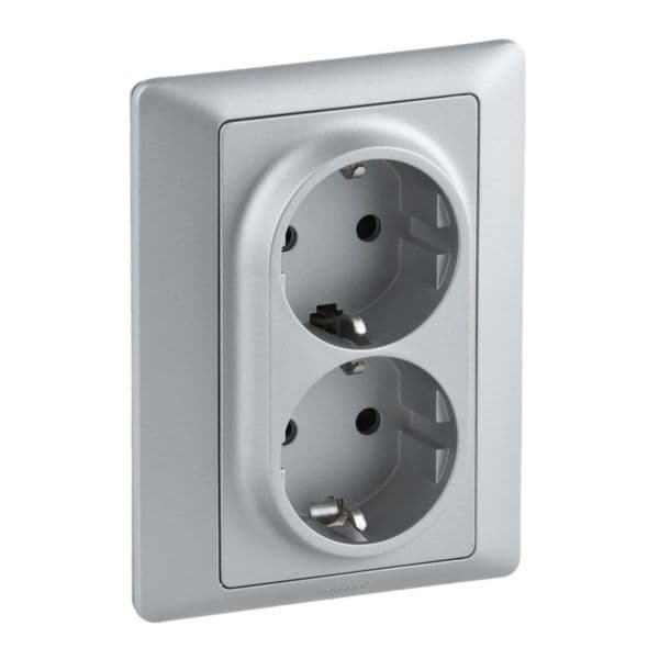 Valena Life - 2x2P+E Schuko shutter on 1-gang complete alu Life - Dual type F outlets IP20 - Flush-m