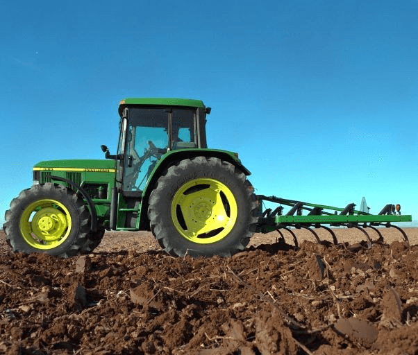 610 - 16 ft Integral Chisel Plow