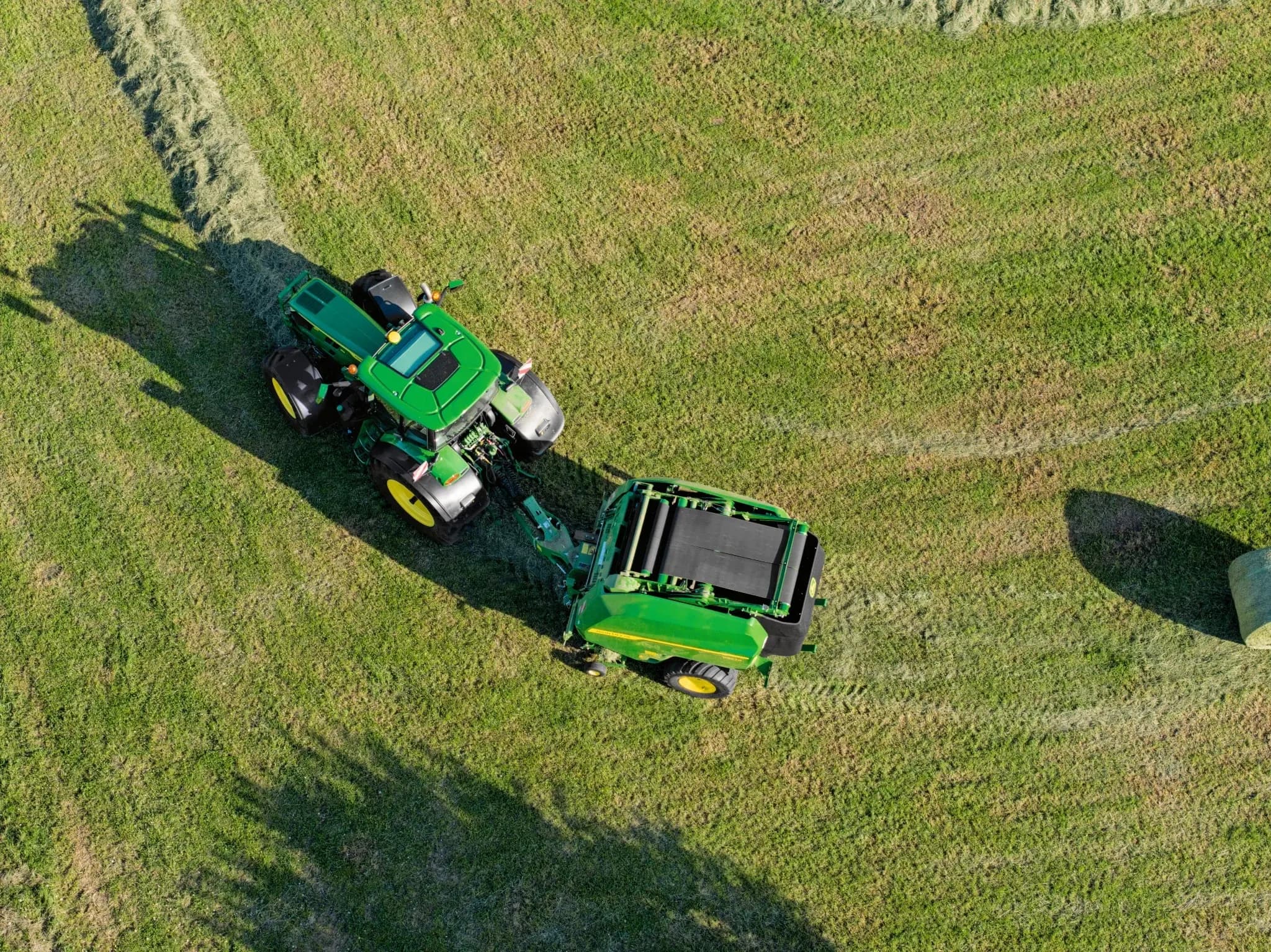 V452R Variable Chamber Round Baler