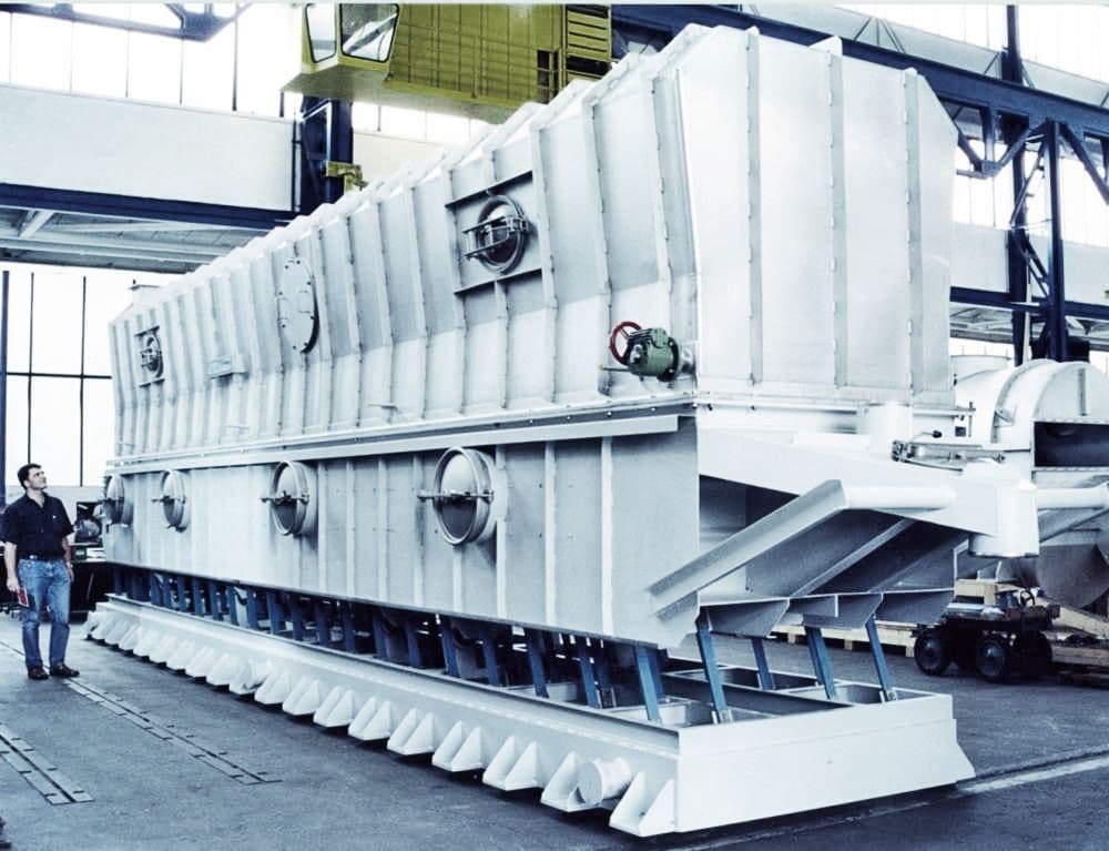 Fluid bed dryer and cooler
