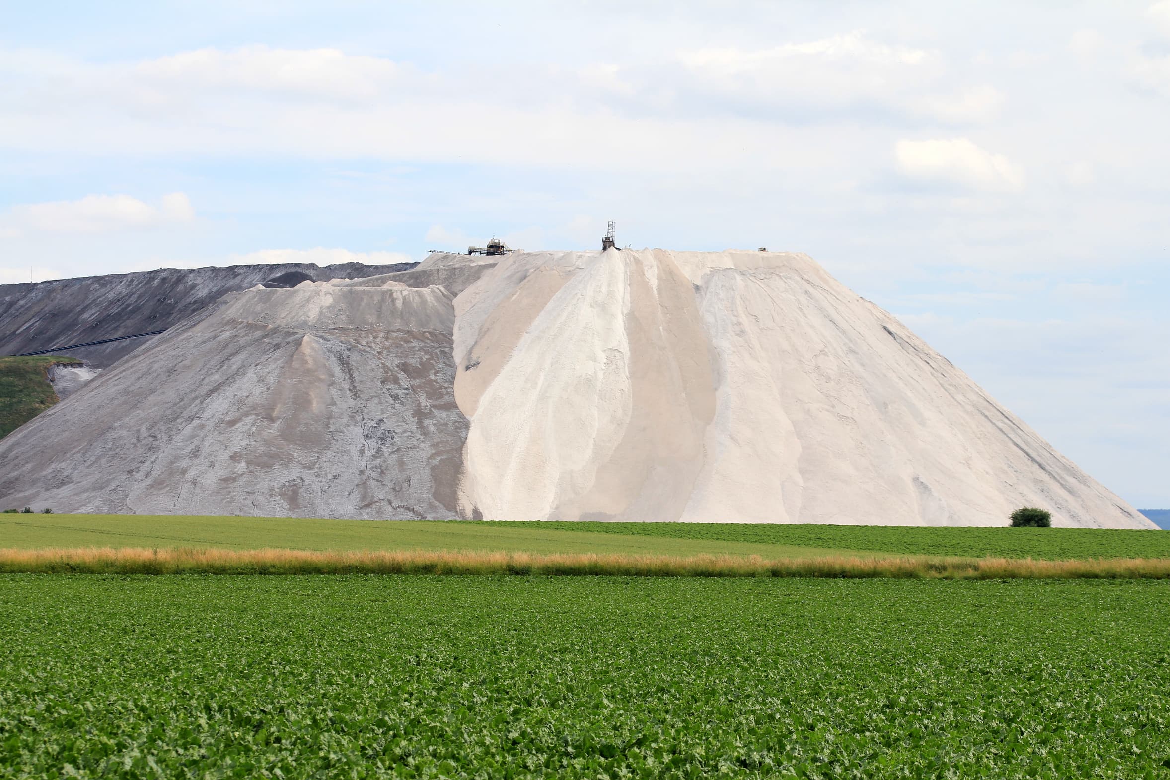 Centrifuge screens, potash and mining