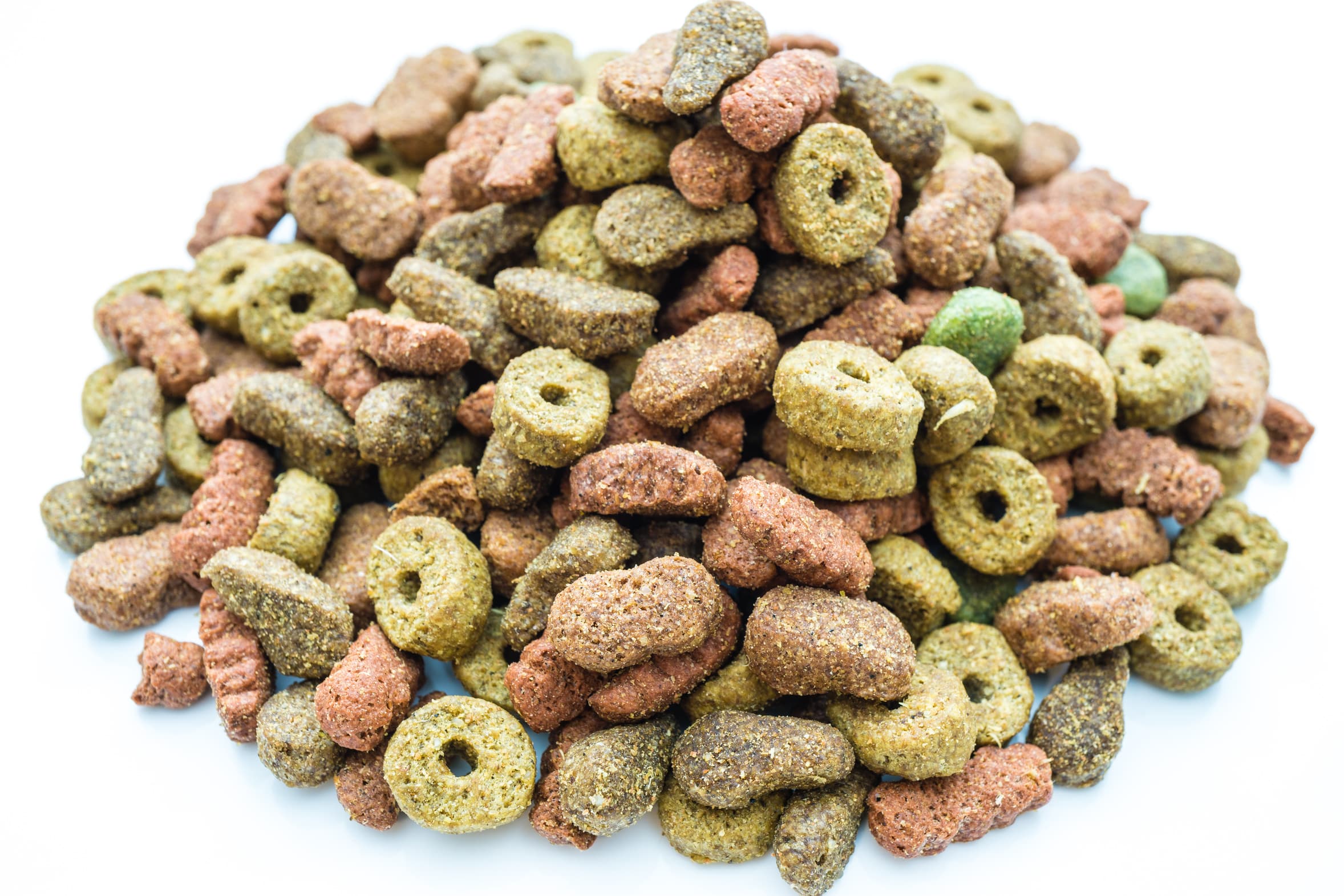 Screens, pet food production