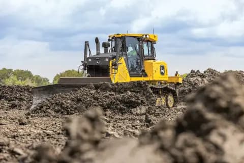 700 P-Tier Mid-Size Dozer