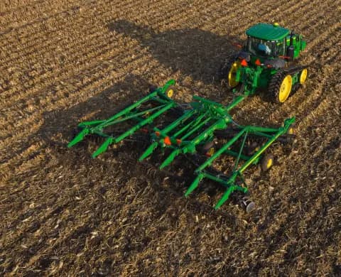 2633VT - 26 ft, 5 in. Vertical Tillage