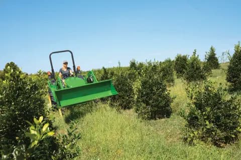 3035D Compact Tractor