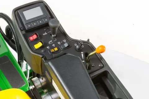 7200A PrecisionCut™ Trim and Surrounds Mower